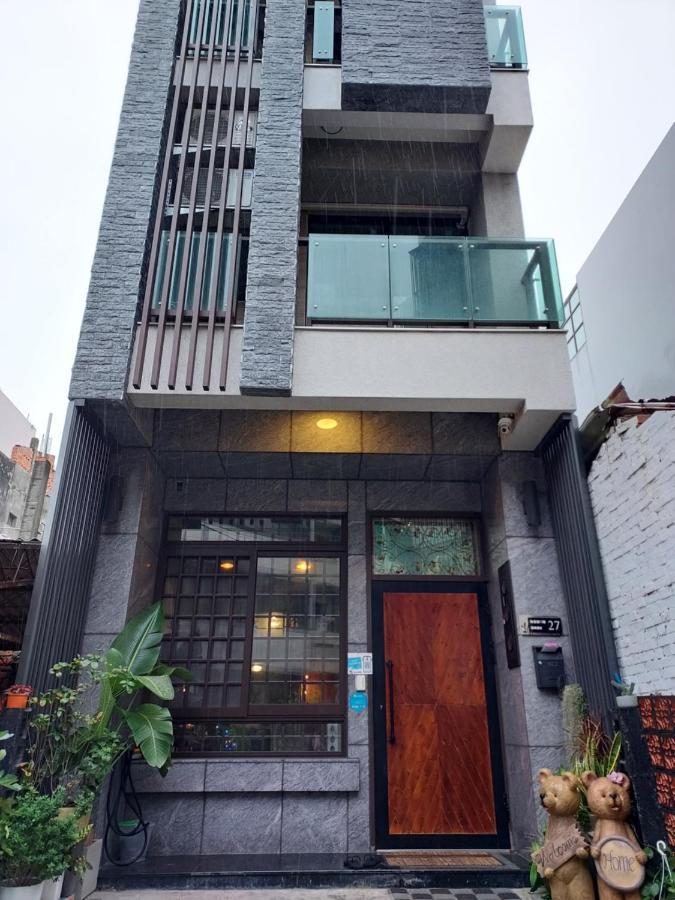 Youngnn Hostel Lukang Luaran gambar