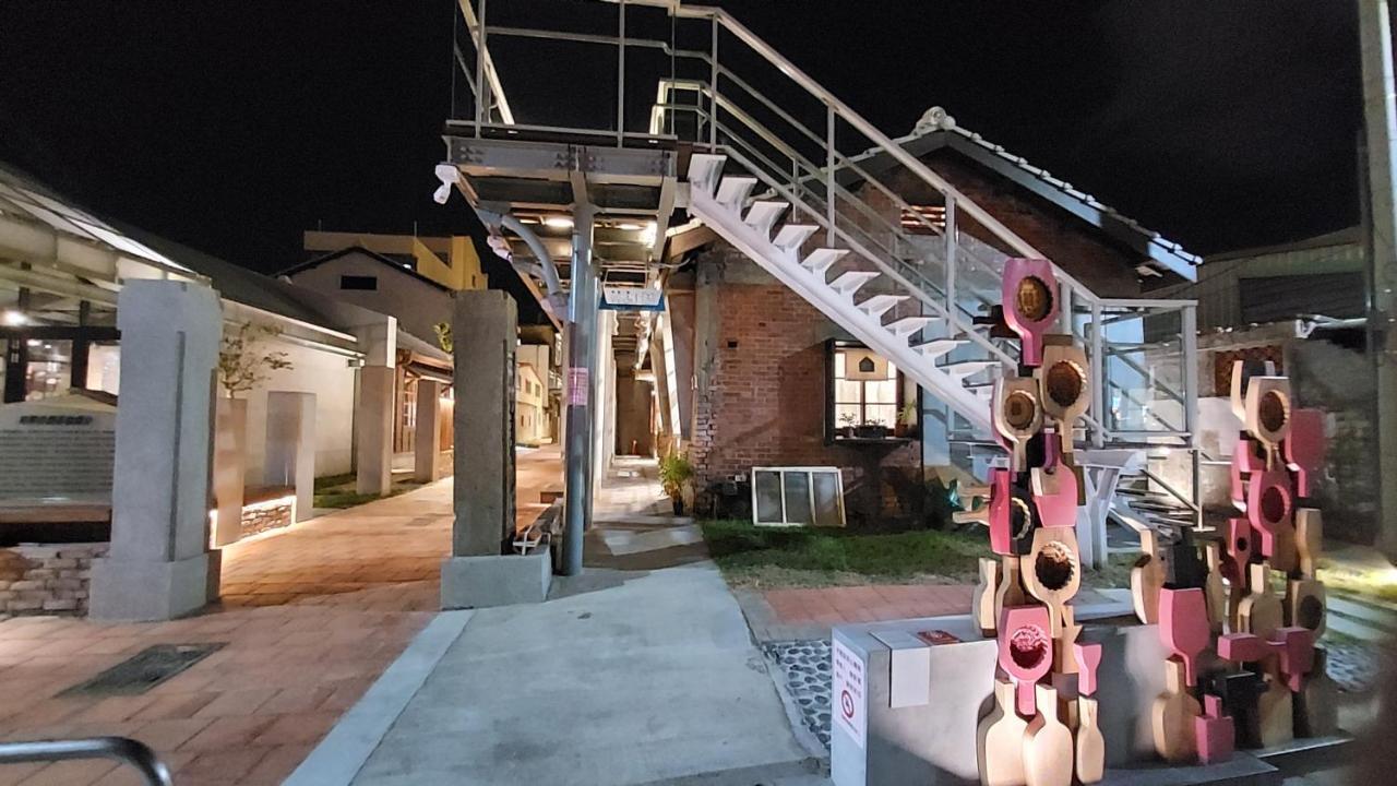 Youngnn Hostel Lukang Luaran gambar